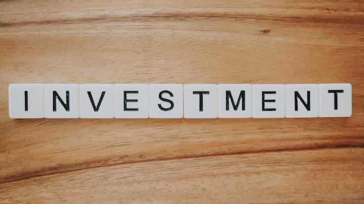 A friend is considering investing in the stock market